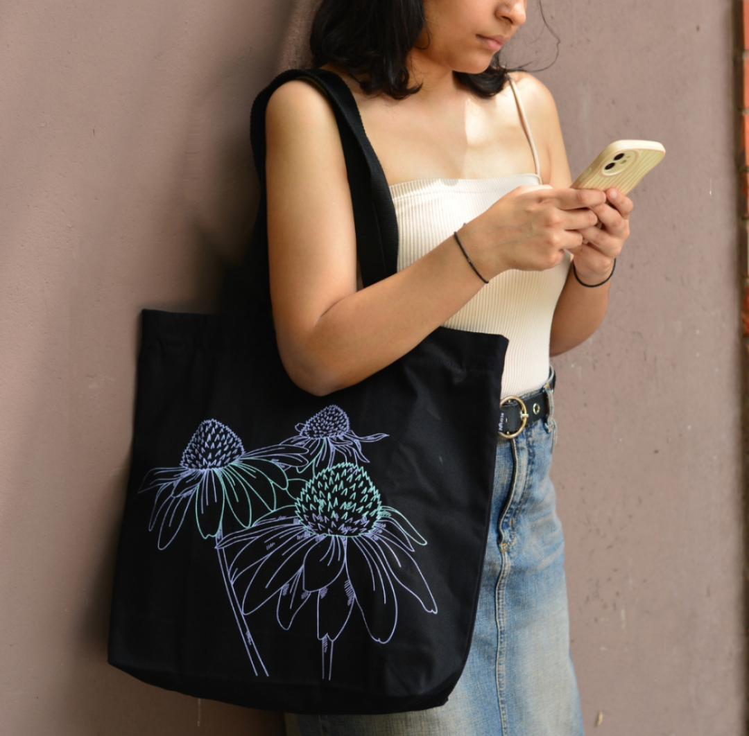 Minimal Bloom Tote